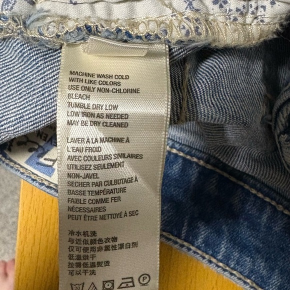 We The Free Shorts - Picture 6 of 7